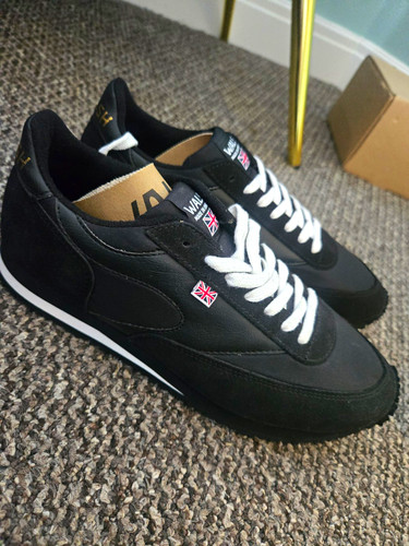 Walsh trainers in black - walsh, la