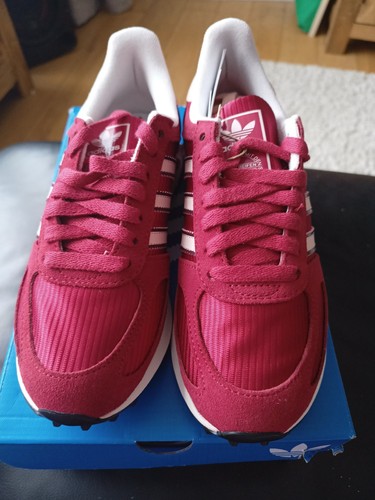 Adidas trainers size 5 - la,