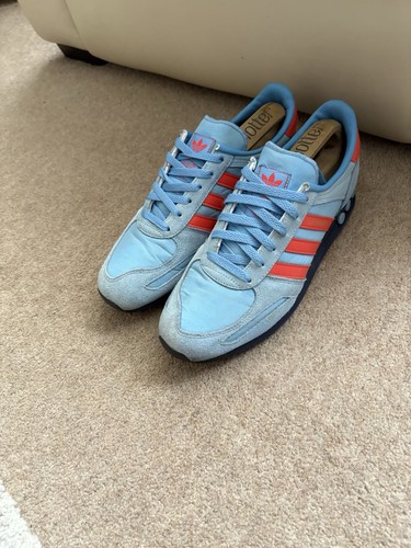 Men blue red 2021 - red, adidas
